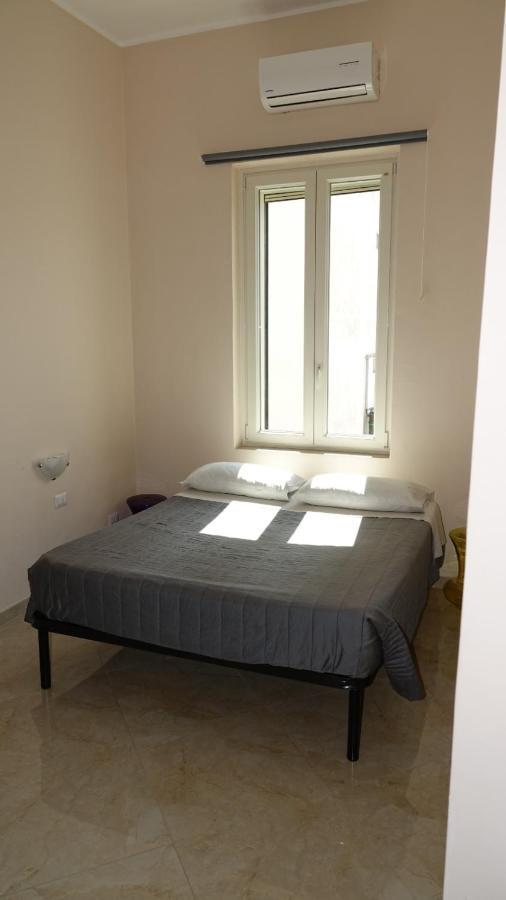 Cairoli Exclusive Rooms & Suite Brindisi Kültér fotó
