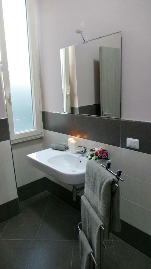 Cairoli Exclusive Rooms & Suite Brindisi Kültér fotó
